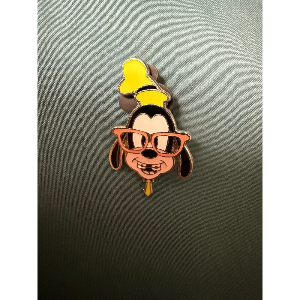 Disney Goofy Nerds Rock Head Collection Pin - Trading Pin